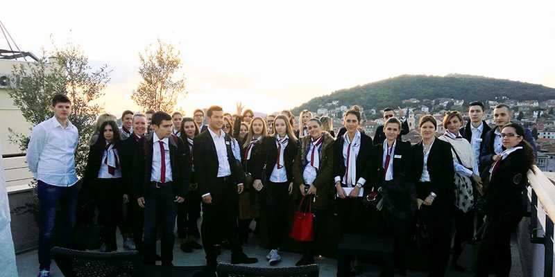 postani-student