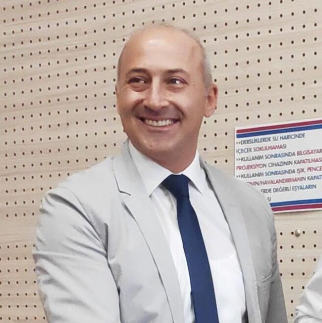 47033934_348519445925928_8304602180606754816_n