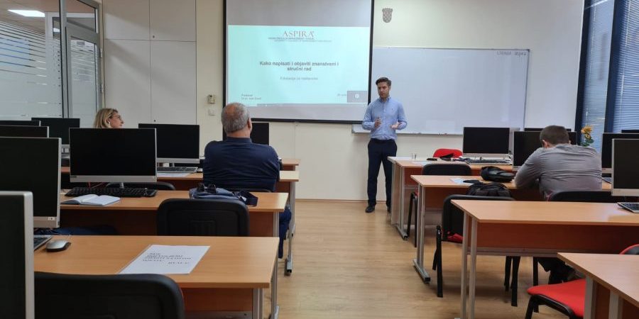 5a31df11-cfcf-4386-ac8f-720b924da38d