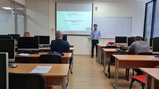 5a31df11-cfcf-4386-ac8f-720b924da38d