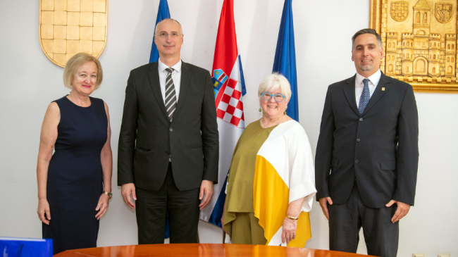 Dizajn bez naslova (18)