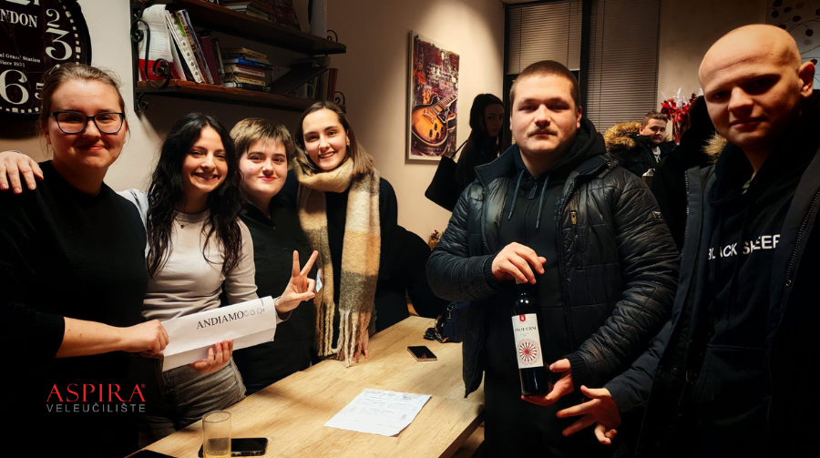 Web cover template 900×503 px (4)